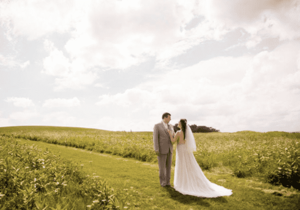 Plan A Countryside Wedding With Breathtaking Views