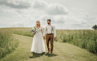 How to Beat the Heat on Your Wedding Day