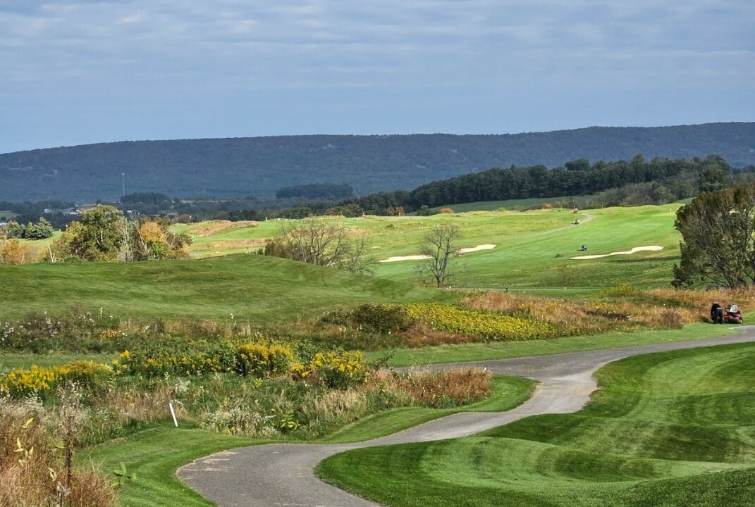 How does Olde Homestead keep its 250 acre golf course maintained How does Olde Homestead keep its 250 acre golf course maintained